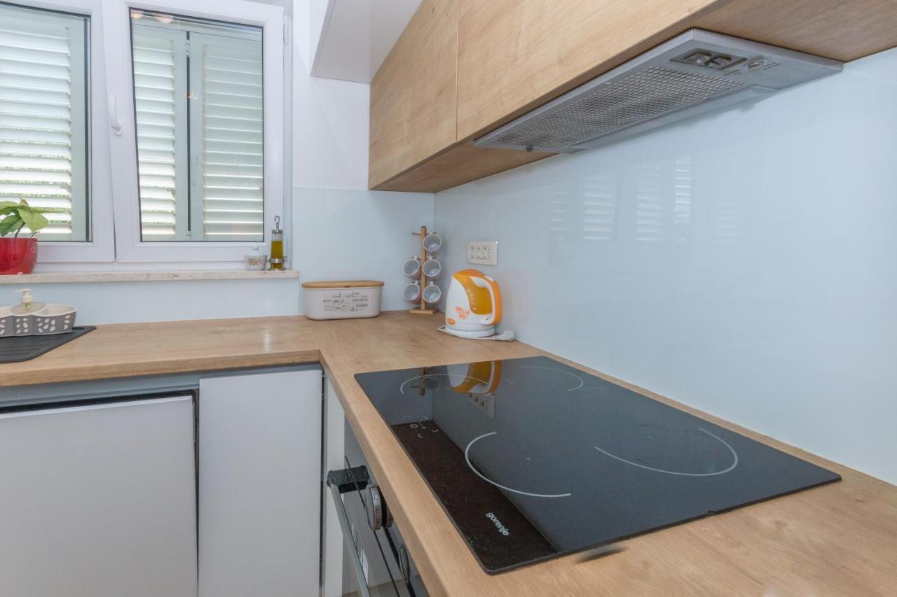 Adria Krk Apartment Krk Town Eksteriør bilde