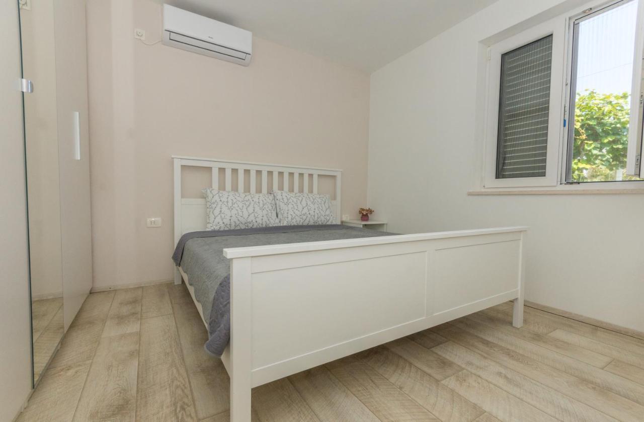Adria Krk Apartment Krk Town Eksteriør bilde
