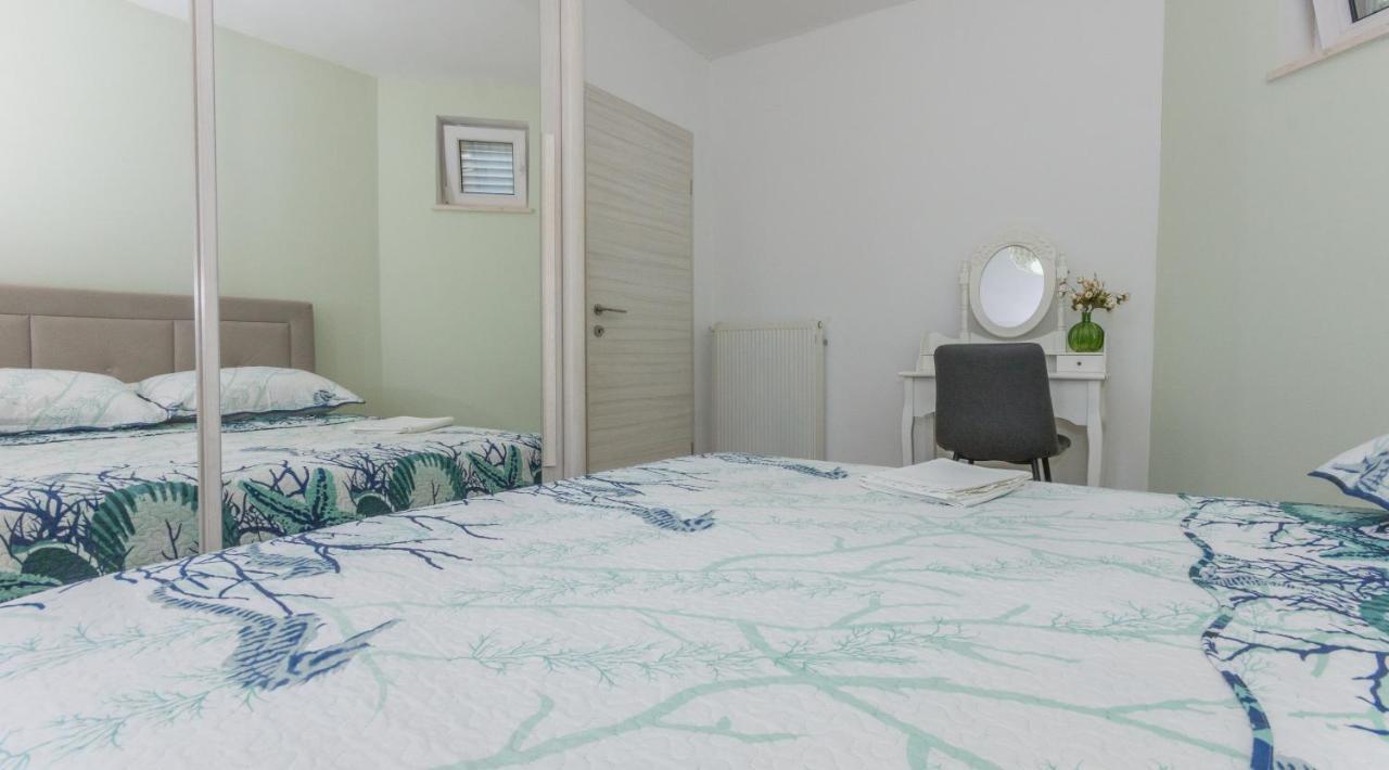Adria Krk Apartment Krk Town Eksteriør bilde