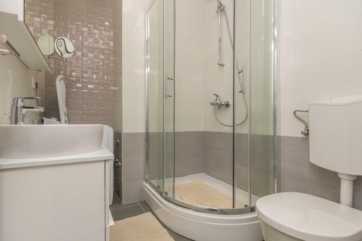 Adria Krk Apartment Krk Town Eksteriør bilde